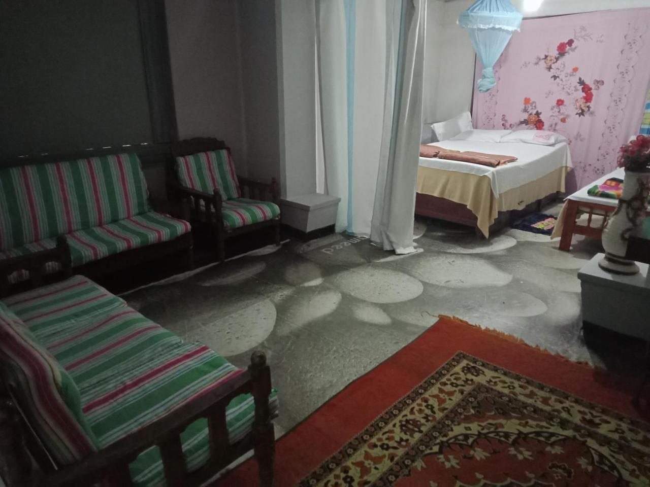 Damsen Homestay Ella Bagian luar foto